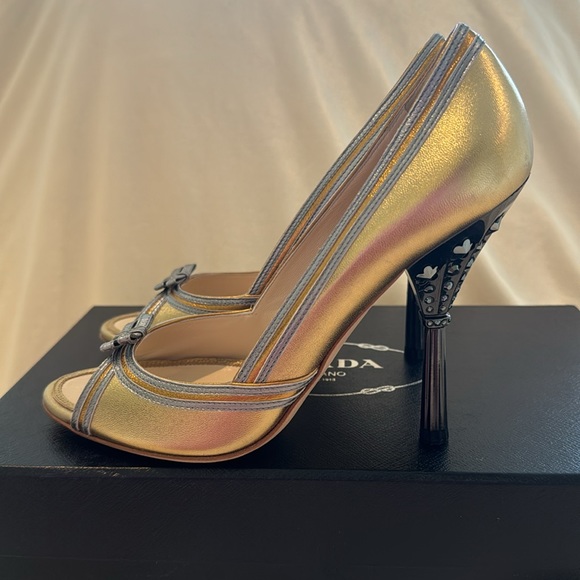 Prada Heels - Picture 7 of 13